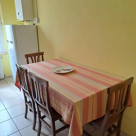Via Bixio *